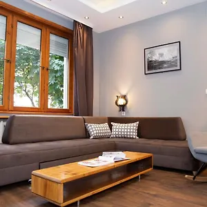 3-bedroom - Urban Art Gallery - Free Parking! , Sofia Bulgaria