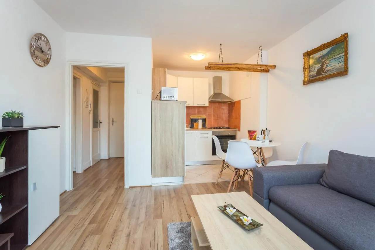 Sunny Apartment Ili Near Amfiteatar Pula